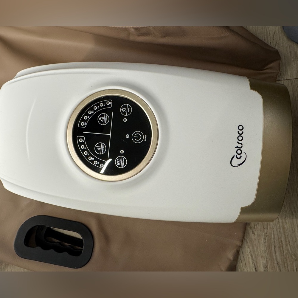 Cotsoco White and Gold Hand Massager